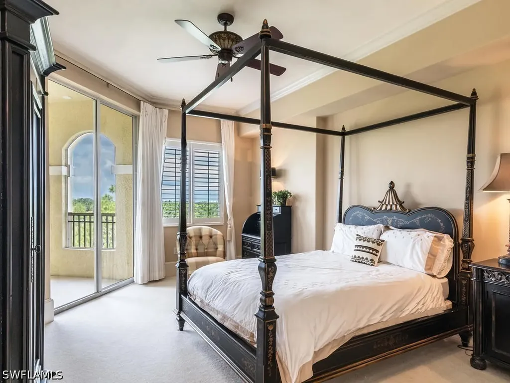 2728 Tiburon Boulevard E Naples FL 34109