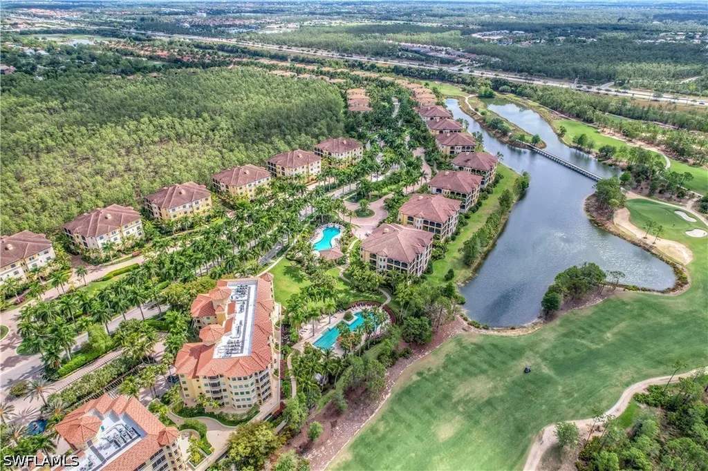 2728 Tiburon Boulevard E Naples FL 34109