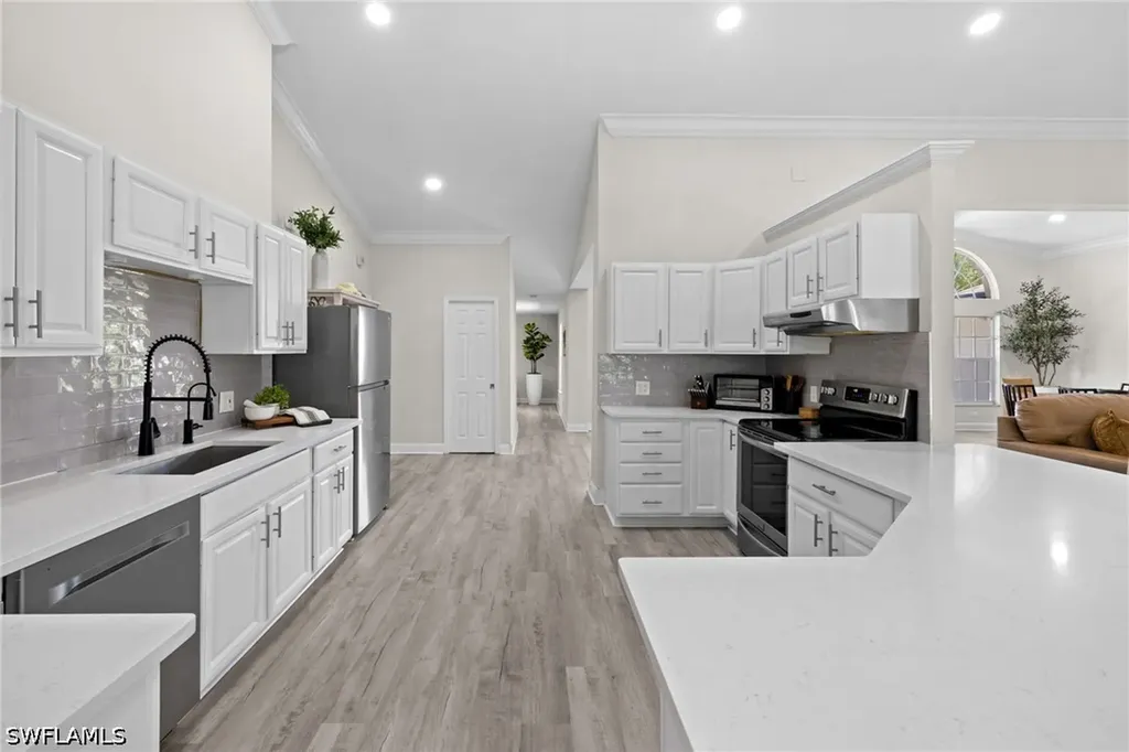 2481 22nd Avenue NE Naples FL 34120