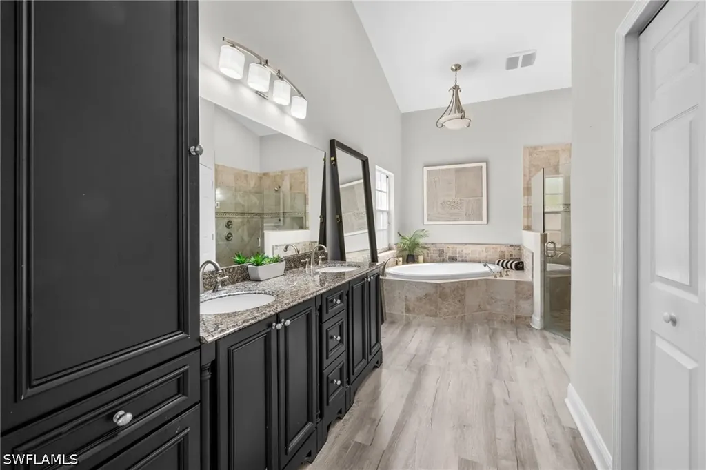 2481 22nd Avenue NE Naples FL 34120