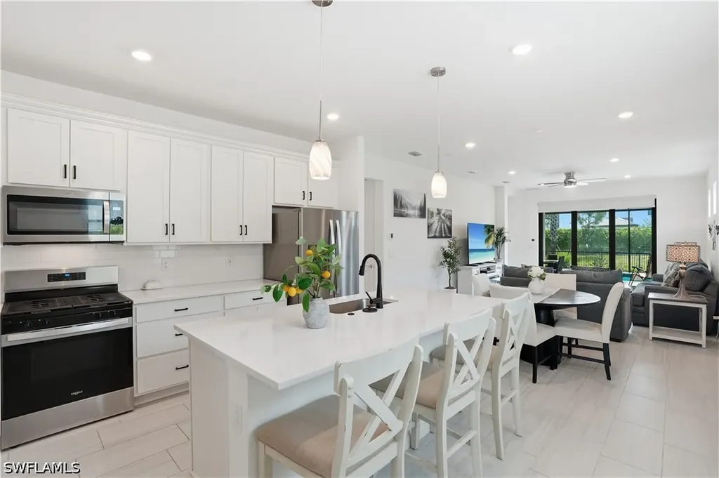 1879 Sierra Court Naples FL 34120