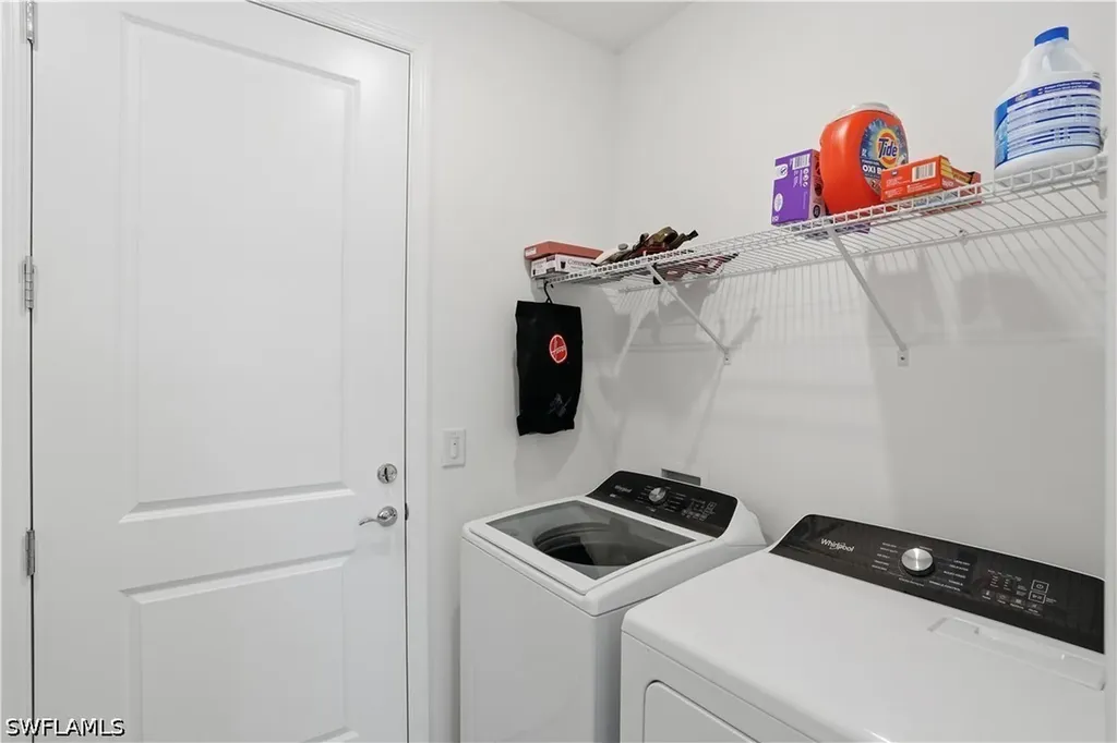 1879 Sierra Court Naples FL 34120