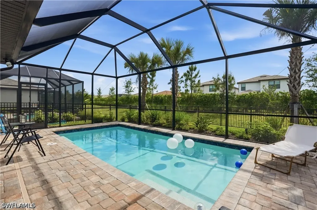 1879 Sierra Court Naples FL 34120