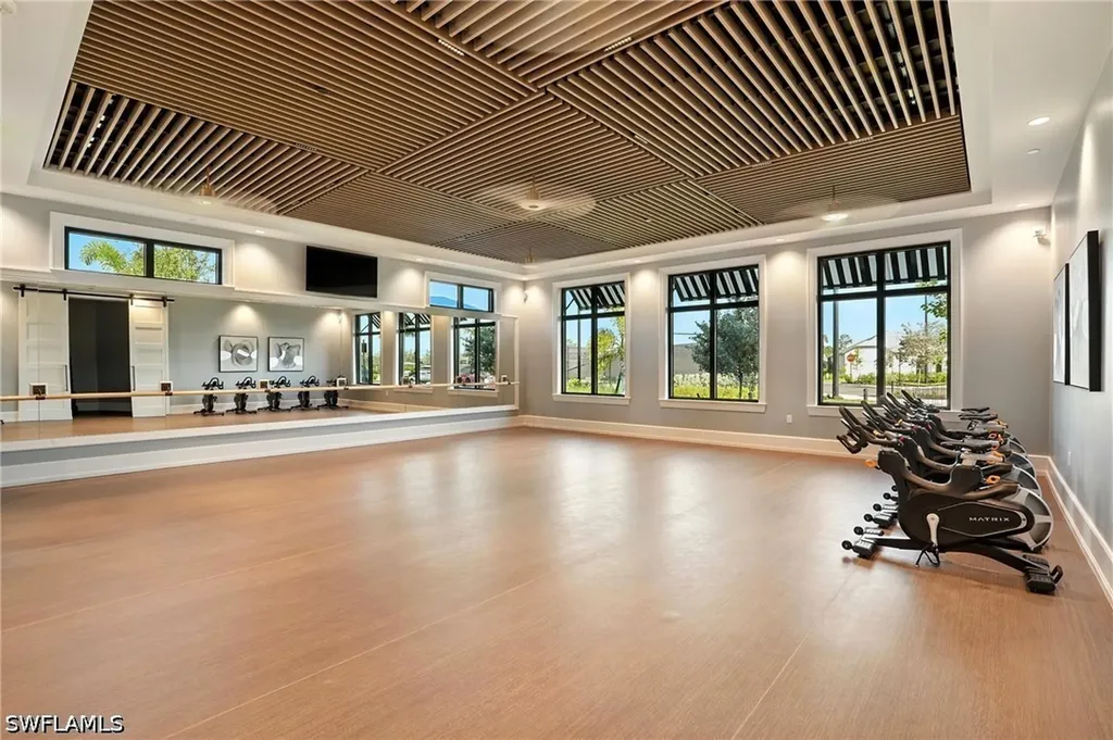 1879 Sierra Court Naples FL 34120