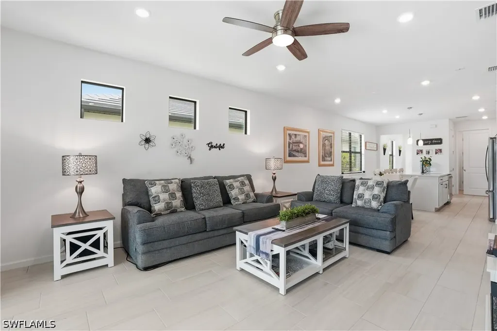 1879 Sierra Court Naples FL 34120