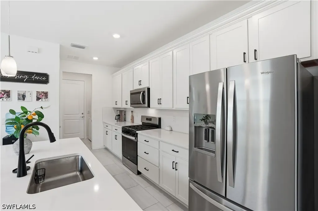 1879 Sierra Court Naples FL 34120