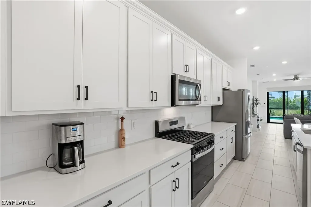 1879 Sierra Court Naples FL 34120