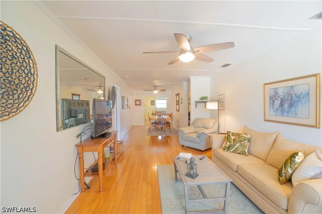 736 104th Avenue N Naples FL 34108