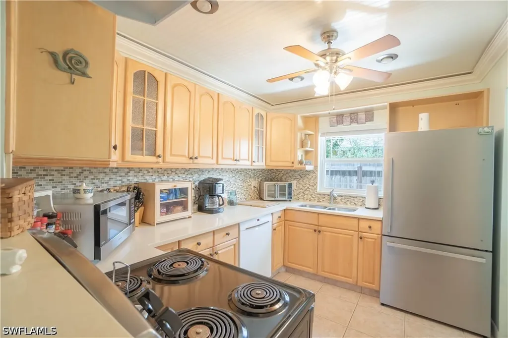 736 104th Avenue N Naples FL 34108