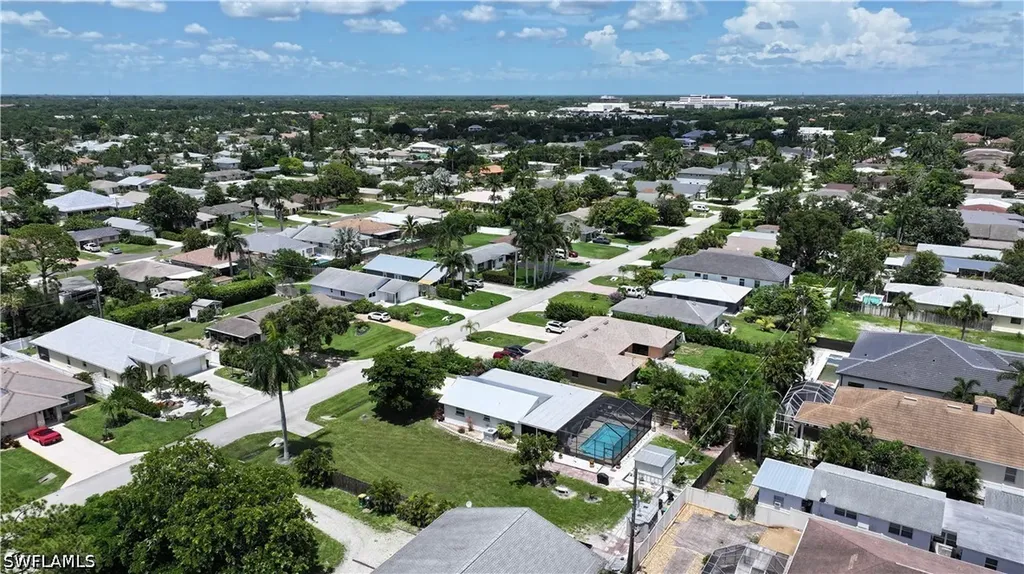 736 104th Avenue N Naples FL 34108