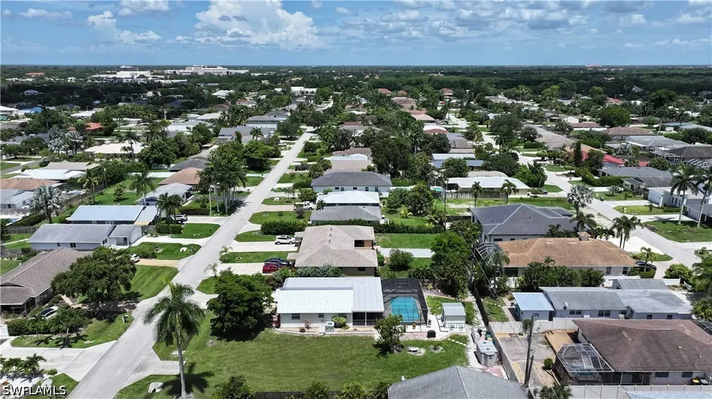 736 104th Avenue N Naples FL 34108