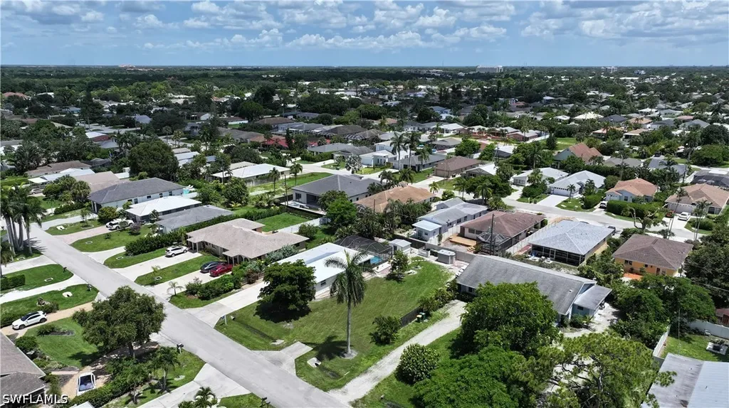 736 104th Avenue N Naples FL 34108