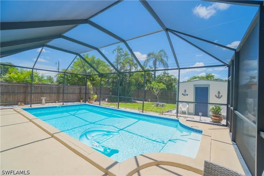 736 104th Avenue N Naples FL 34108