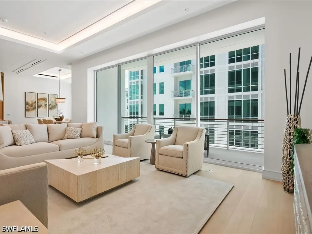 901 Gulf Shore Boulevard N Naples FL 34102