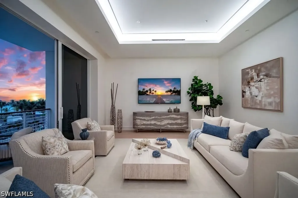 901 Gulf Shore Boulevard N Naples FL 34102