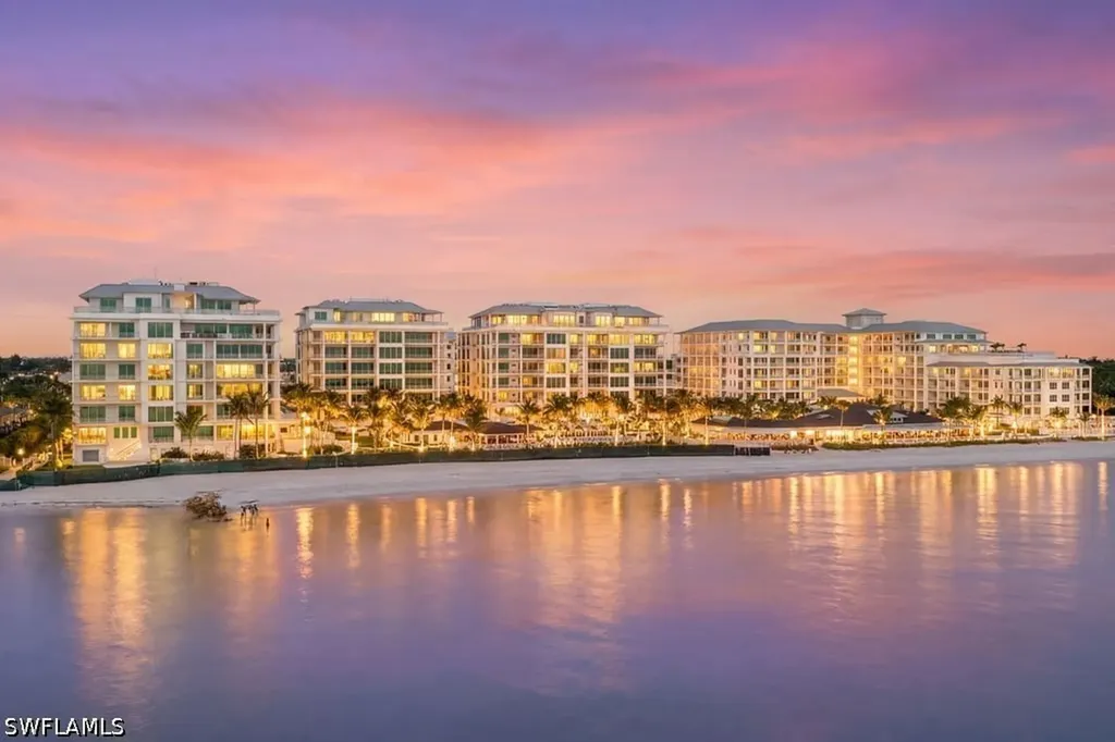 901 Gulf Shore Boulevard N Naples FL 34102