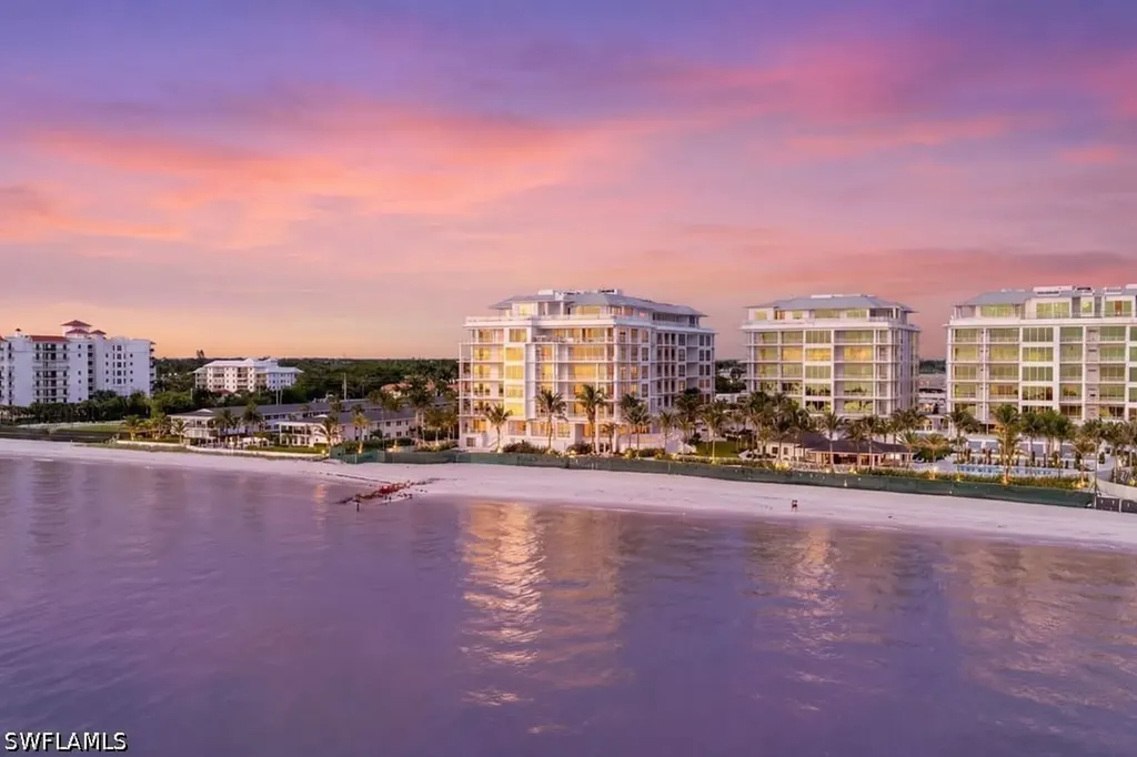 901 Gulf Shore Boulevard N Naples FL 34102