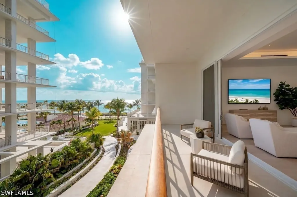 901 Gulf Shore Boulevard N Naples FL 34102