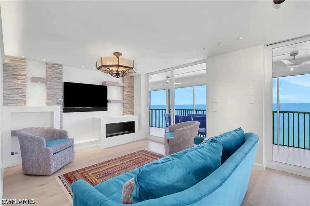 10701 Gulf Shore Drive Naples FL 34108