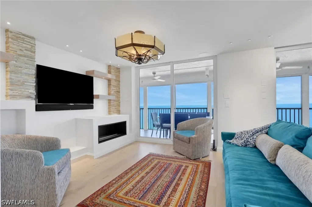 10701 Gulf Shore Drive Naples FL 34108