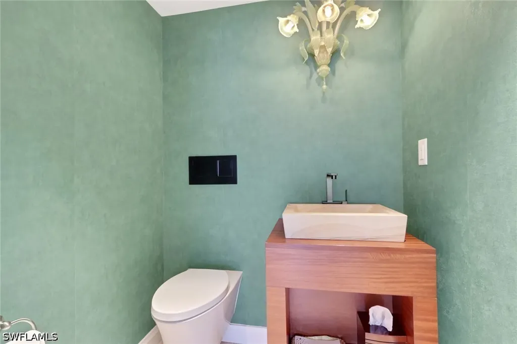 10701 Gulf Shore Drive Naples FL 34108