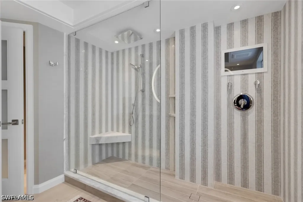 10701 Gulf Shore Drive Naples FL 34108