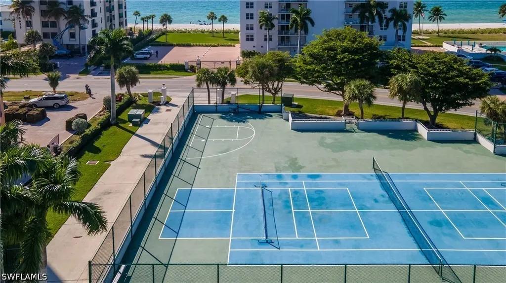 10701 Gulf Shore Drive Naples FL 34108
