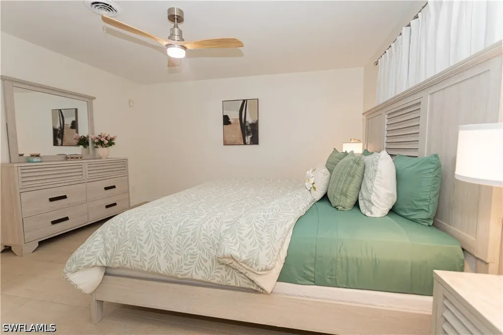 734 Sharar Court Cape Coral FL 33904