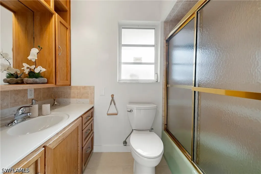 734 Sharar Court Cape Coral FL 33904