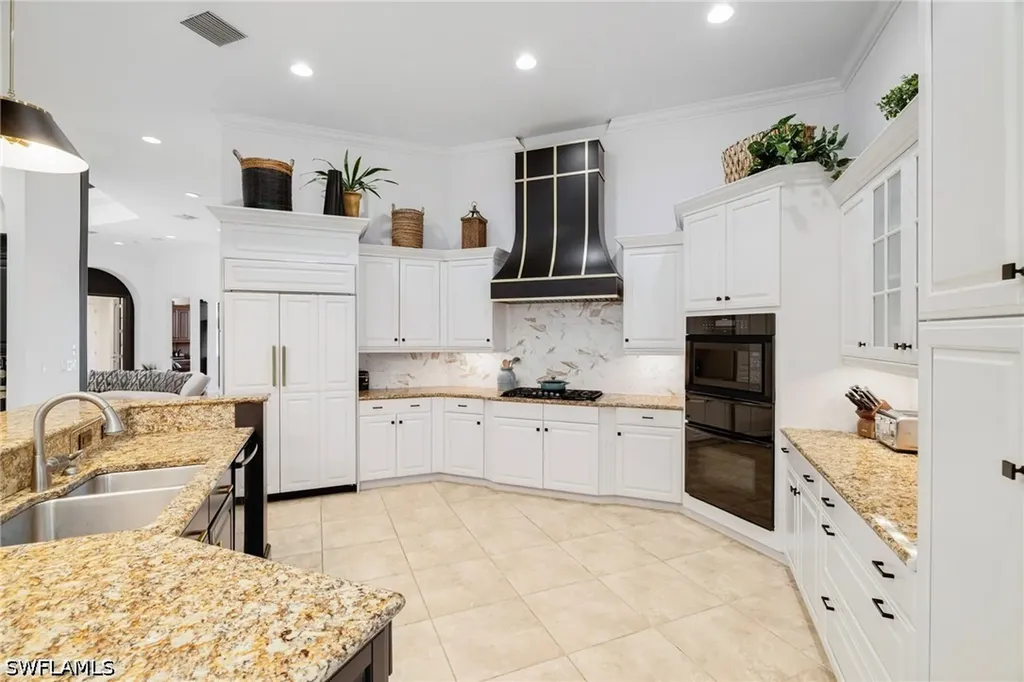 18580 Verona Lago Drive Miromar Lakes FL 33913