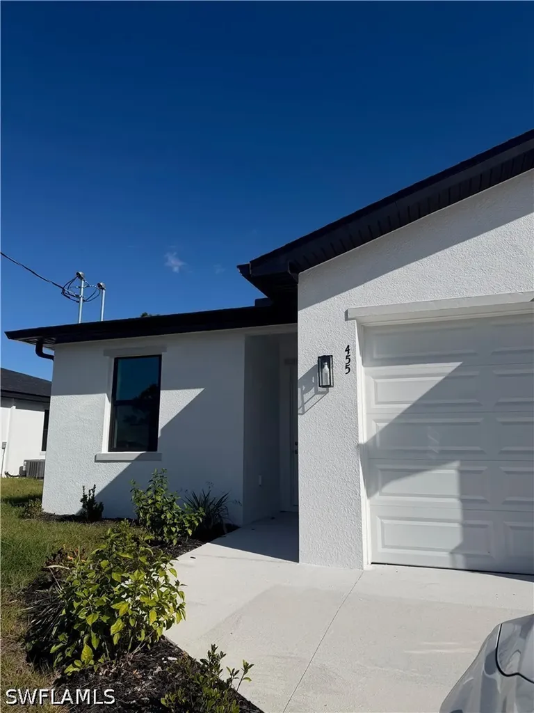 455 Bell Boulevard S Lehigh Acres FL 33974