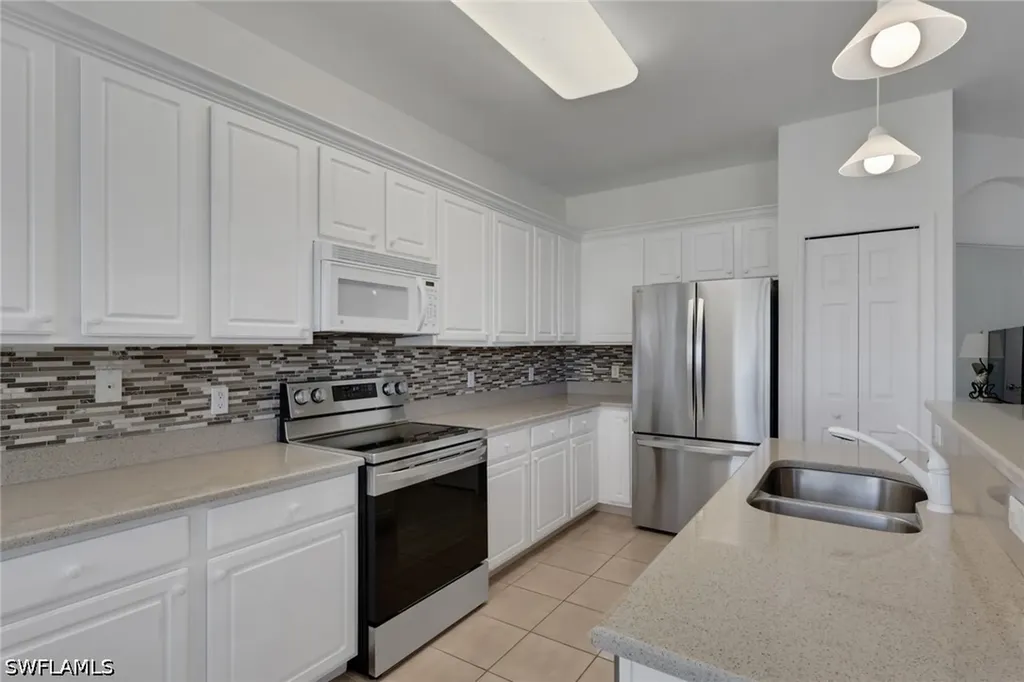 28124 Tamberine Court Bonita Springs FL 34135