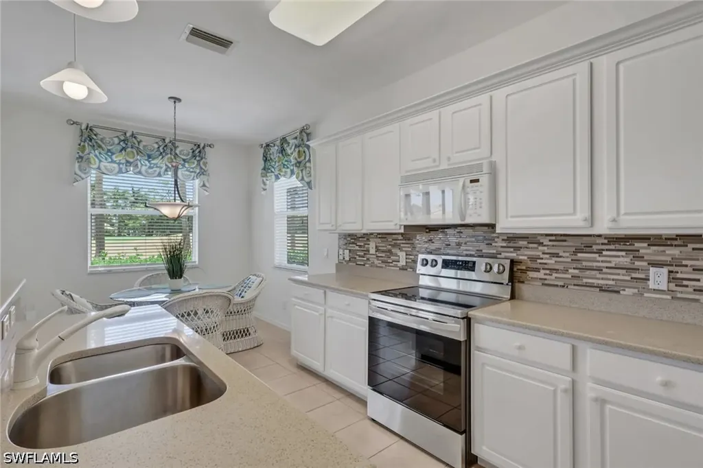 28124 Tamberine Court Bonita Springs FL 34135