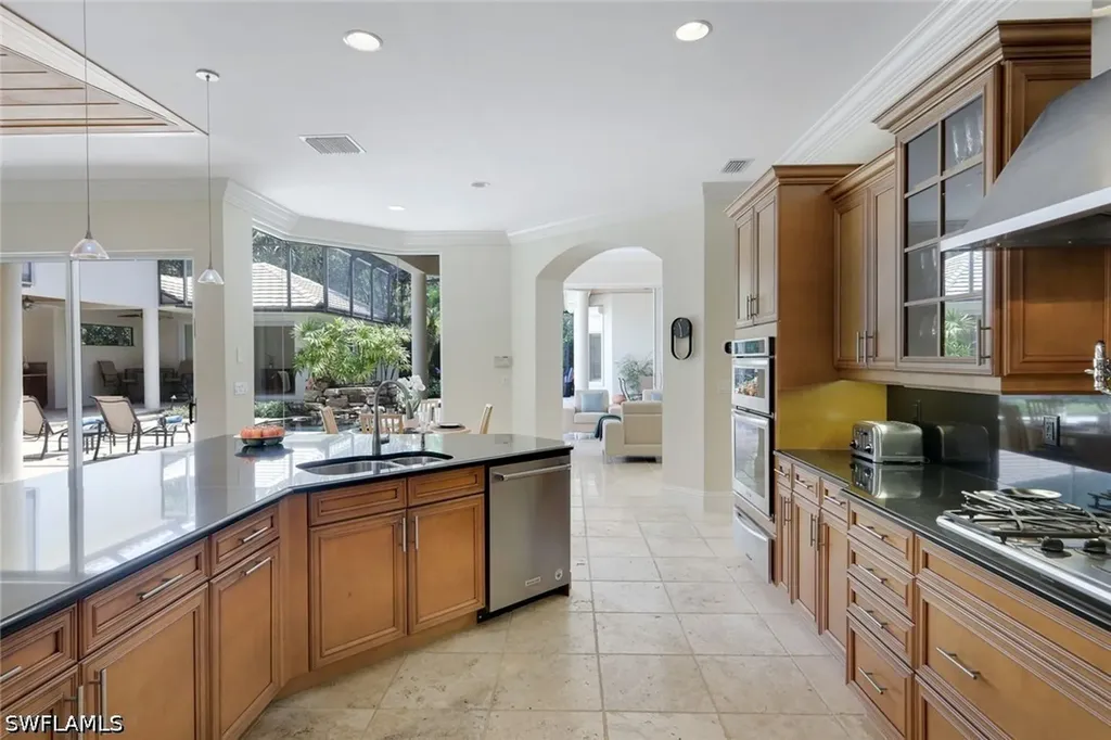 1284 Pocantico Lane Naples FL 34110