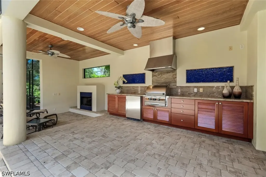 1284 Pocantico Lane Naples FL 34110
