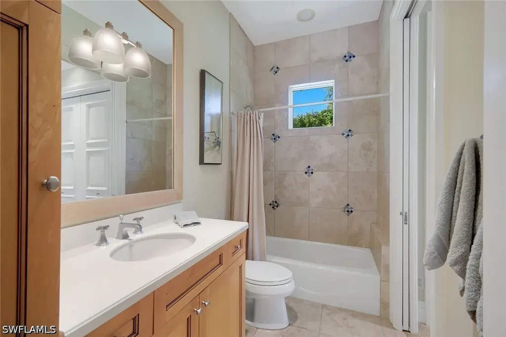 1284 Pocantico Lane Naples FL 34110
