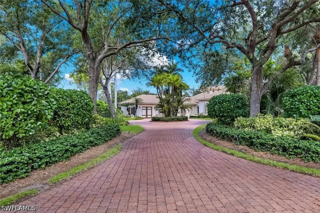 1284 Pocantico Lane Naples FL 34110