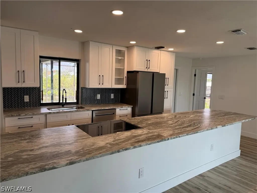 115 SE 6th Street Cape Coral FL 33990