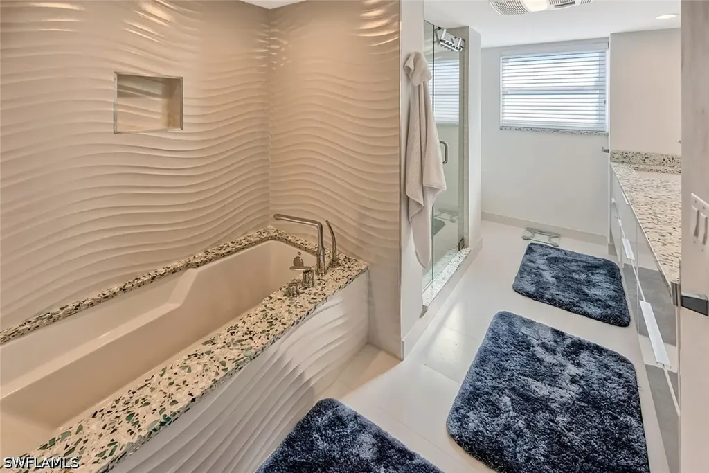 10701 Gulf Shore Drive Naples FL 34108