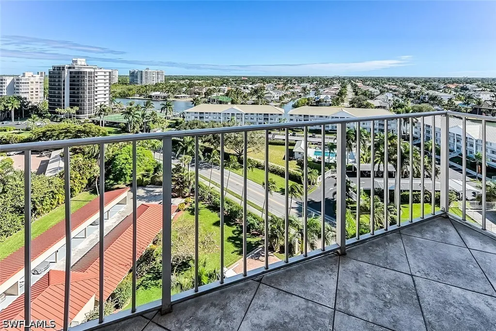 10701 Gulf Shore Drive Naples FL 34108