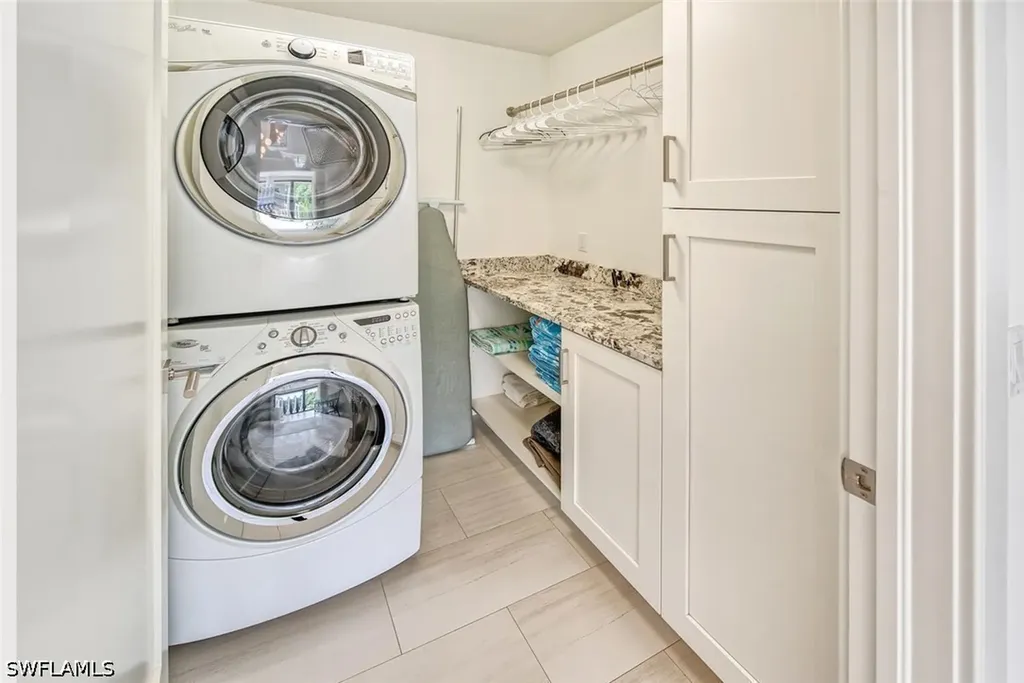 159 Conners Avenue Naples FL 34108