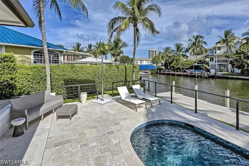 159 Conners Avenue Naples FL 34108