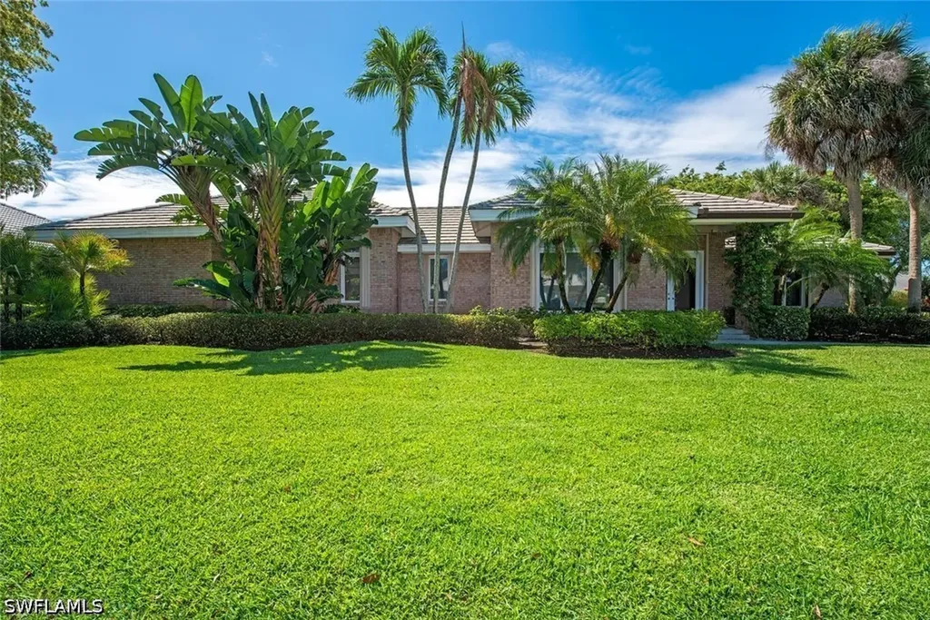 7018 Greentree Drive Naples FL 34108