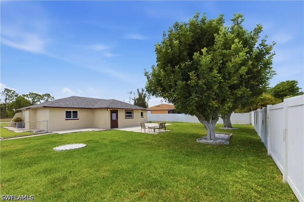 1414 SW 2nd Avenue Cape Coral FL 33991