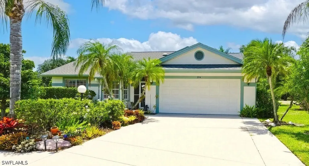 204 Estelle Court Naples FL 34112