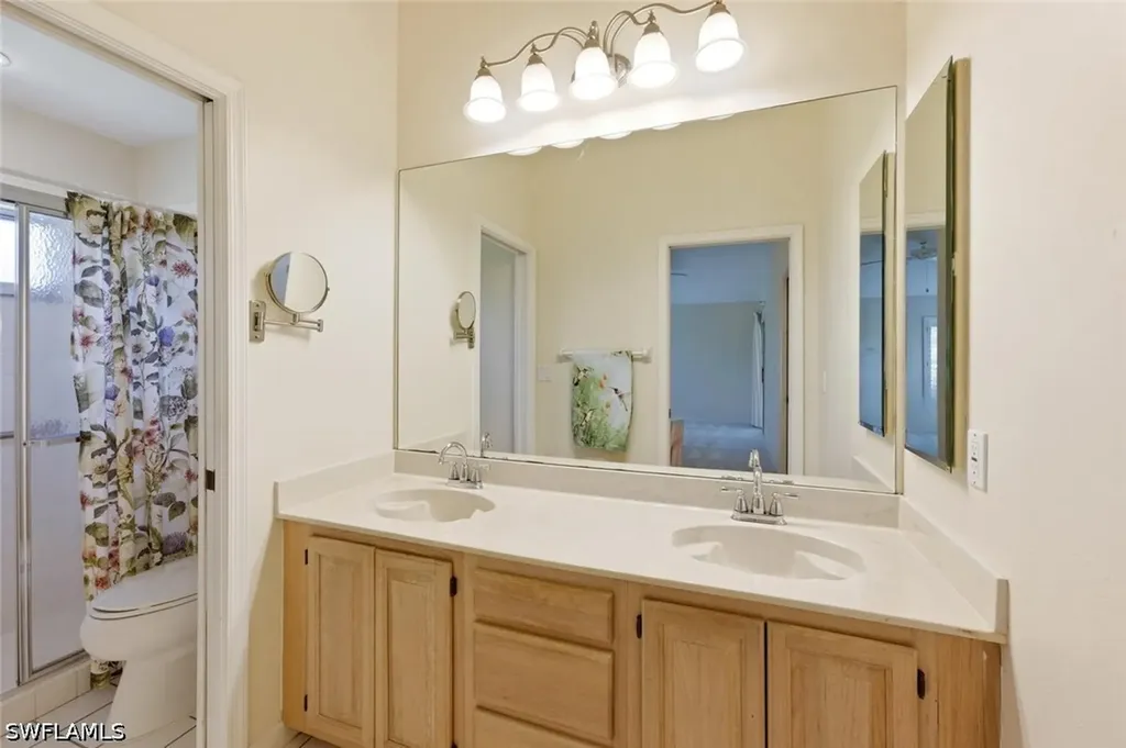 204 Estelle Court Naples FL 34112