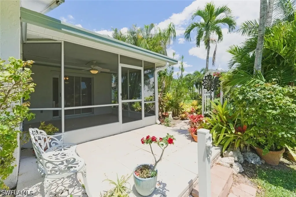 204 Estelle Court Naples FL 34112