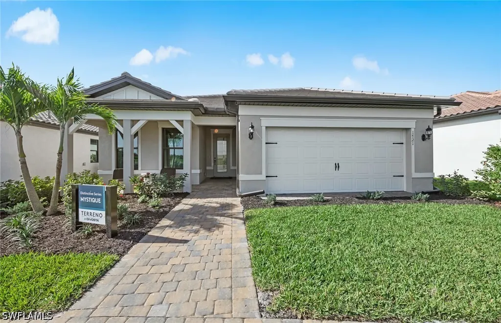 2104 Freemont Way Naples FL 34120