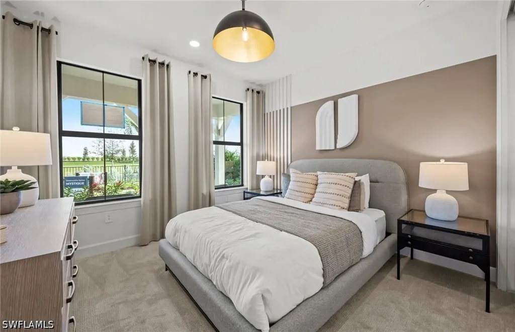 2104 Freemont Way Naples FL 34120