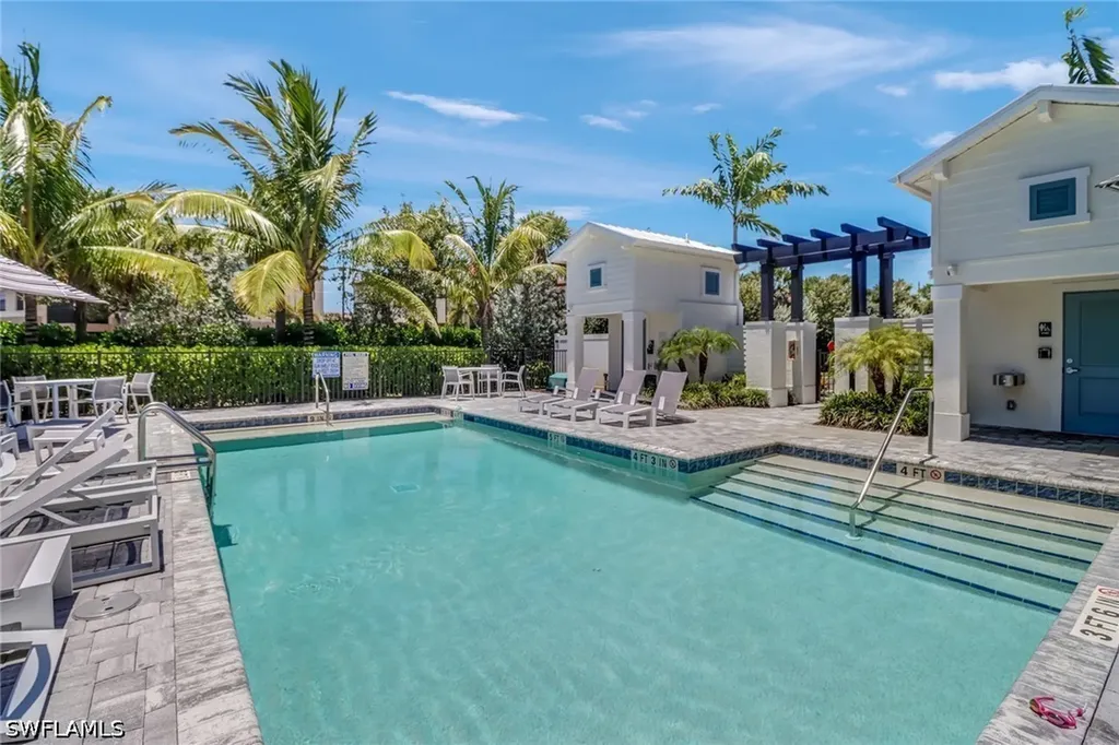 12973 Pembroke Drive Naples FL 34105